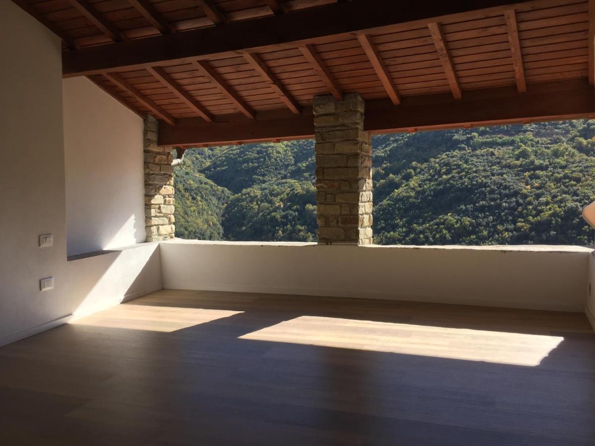 House In The Medieval Village Apricale Exterior photo