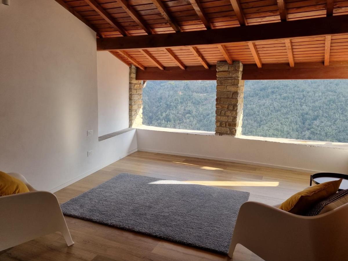 House In The Medieval Village Apricale Exterior photo